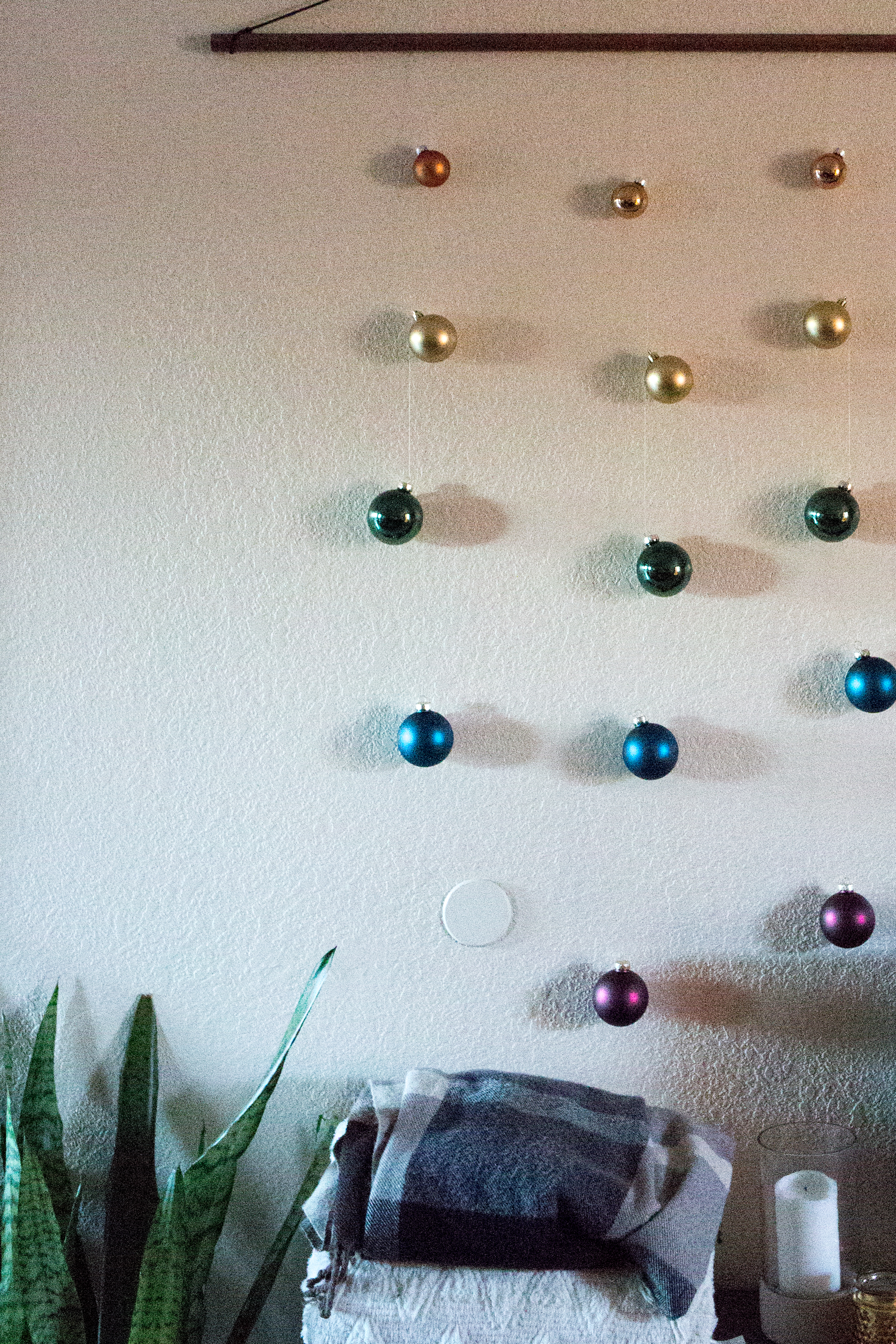 Minimal Ornament Wall Hanging