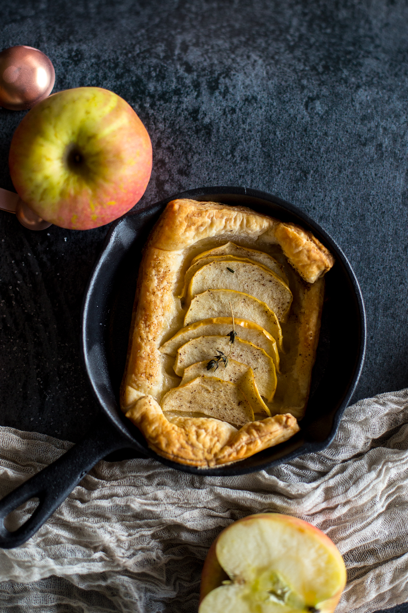 apple tartlet with thyme brown butter